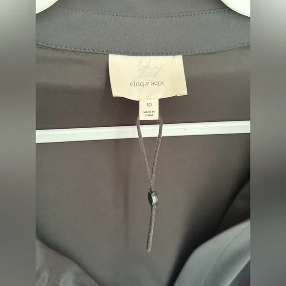 $365 Cinq à Sept Women's McKenna Dress Long Sleeve Collar V Neck Black 10 - Picture 10 of 12